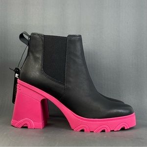 Sorel Black and Pink Ankle Boots